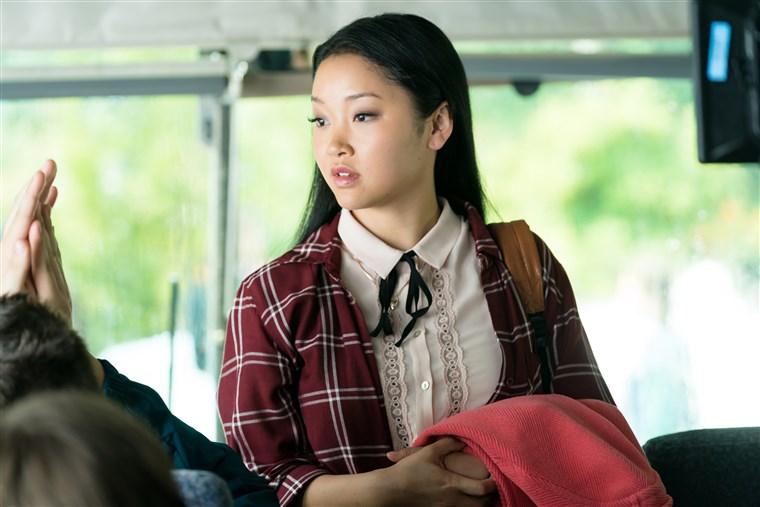 lana_condor_to_allthe_boys_2f3139c969a858899903b06e1019a65c.fit-760w.jpg